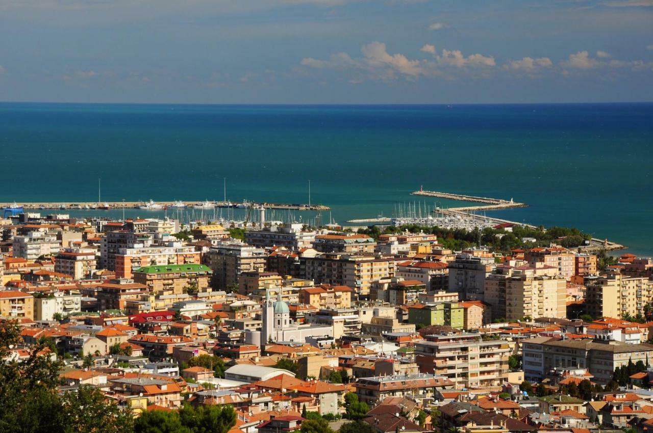 Casavacanze Estate 2 San Benedetto del Tronto Exteriör bild