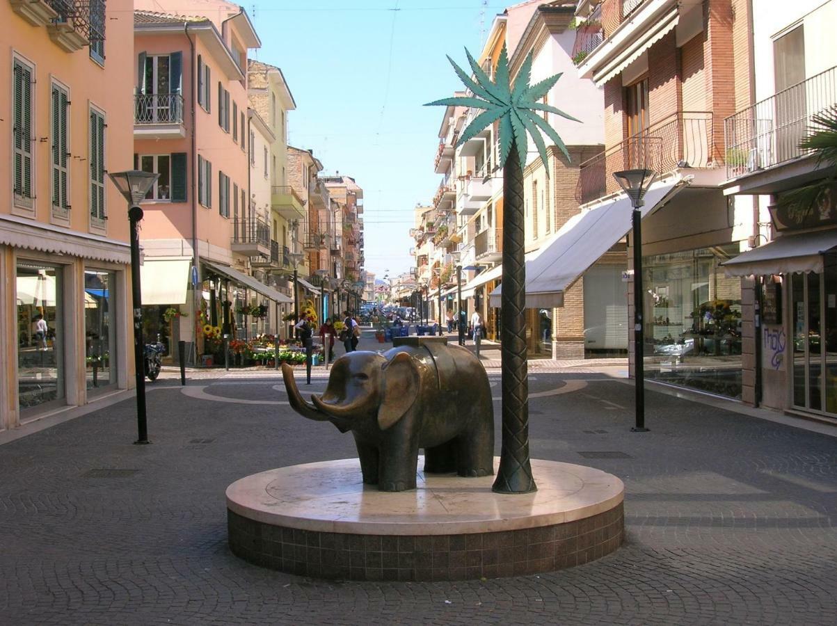 Casavacanze Estate 2 San Benedetto del Tronto Exteriör bild