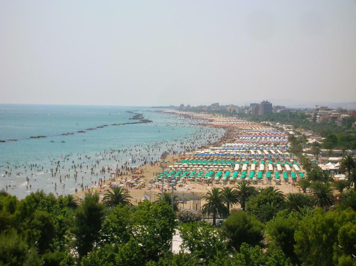 Casavacanze Estate 2 San Benedetto del Tronto Exteriör bild